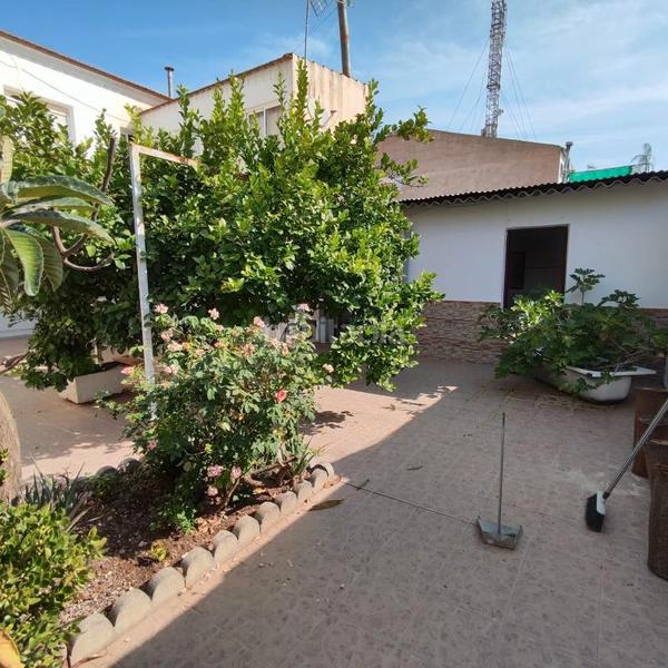 Foto bed566ba-fd4c-4d60-b8a7-6a40b6331f35. Casa in Totana