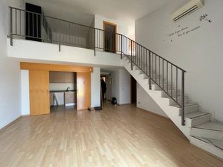Zweistckige Wohnung  Prolongacion raval. Duplex en els pallaresos