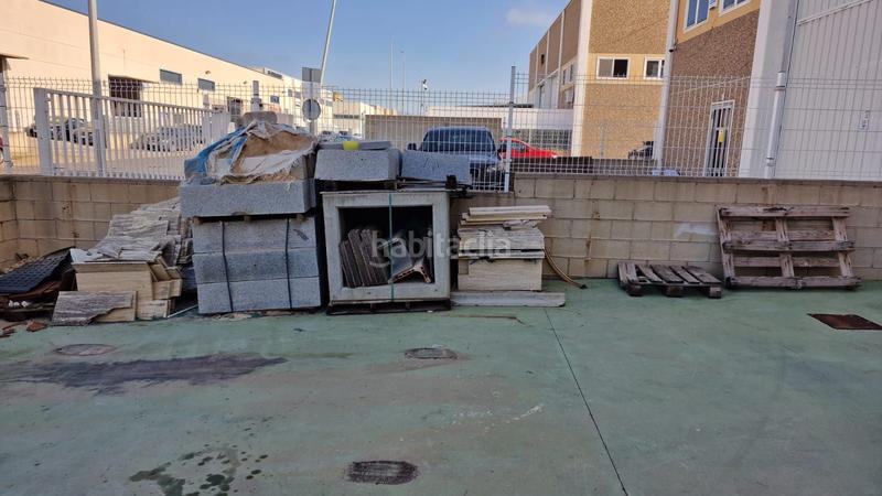 Foto e2c905a0-4479-4ca0-8efd-e43611934fdd. Lloguer nau industrial a Constantí