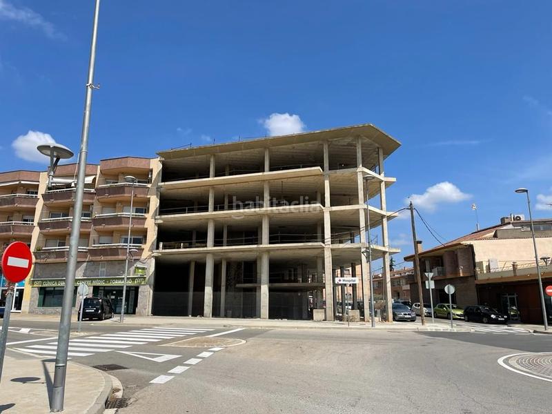 Foto 1502524b-7860-495a-9803-0d7653665110. Terreno residencial solar con edificio en construccion mora debre en Móra d´Ebre