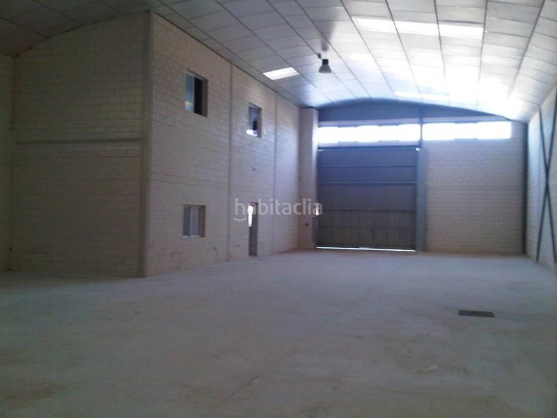 Foto b6f9381c-8f75-4213-9a96-9b236cb885e5. Fabrikhalle in Migjorn Reus