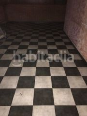 Foto bcf67e4a-72c3-4b98-a311-41781ca72da8. Local comercial a Llevant Reus