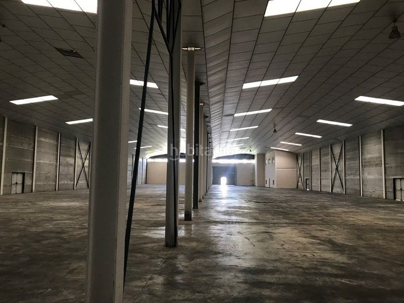 Foto e1f7afa8-b766-4a47-b80e-59fd64a75d36. Rent industrial building in Centre Reus