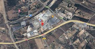Nau industrial a Borges del Camp (Les). Comple de naves industrial en les borges del camp