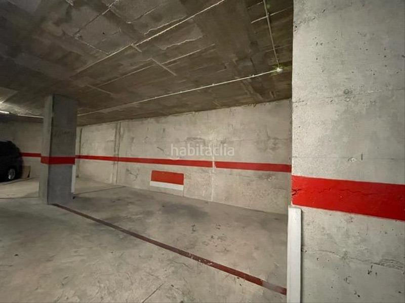 Foto 87b5776a-3138-4317-86c8-f7c349176fb1. Parking voiture dans Casc Antic Amposta