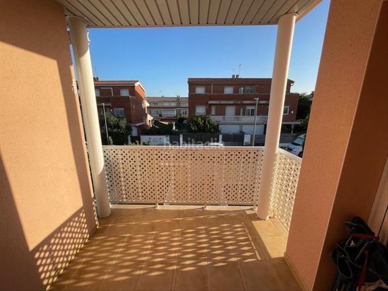 Foto 20e0e9b0-b812-4f9c-bebb-52b1b0a7d578. Casa adossada a calle farena 11 a Els Tallats - Mas Olivé Cambrils