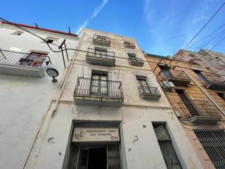 Casa a Roquetes. Casa de pueblo en roquetes