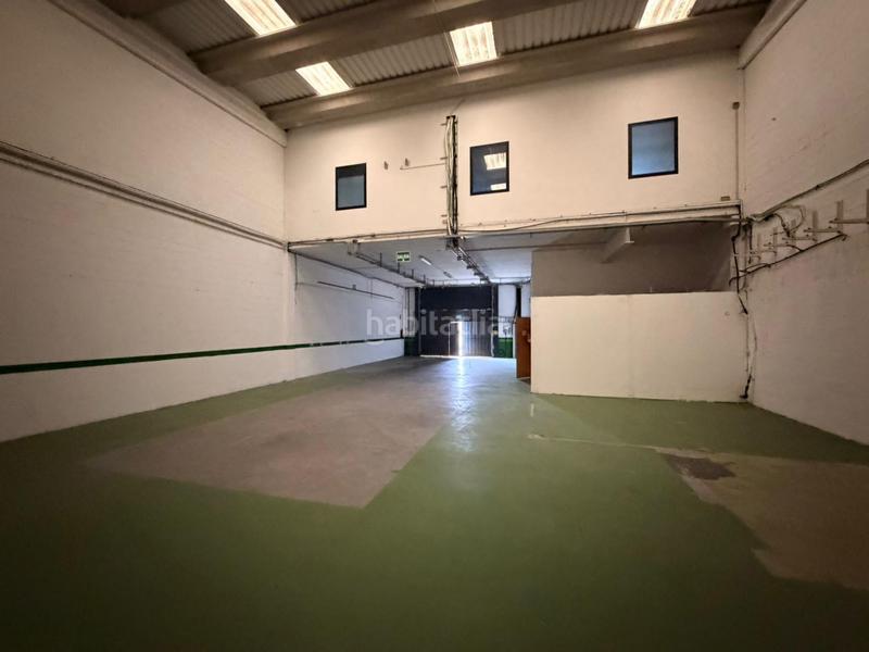 Foto 8c9181d1-0460-4ced-962d-218e3f01a9a1. Lloguer nau industrial a Constantí