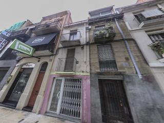 Casa a Centre. Casa en el centro de reus a rehabilitar