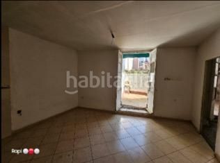 Foto e6f4fb6f-db28-4cc6-96f5-69ca8af4d92e. Pis a Valls