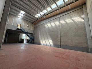 Lloguer Nau industrial a Perafort. Nave industrial en alquiler  perafort