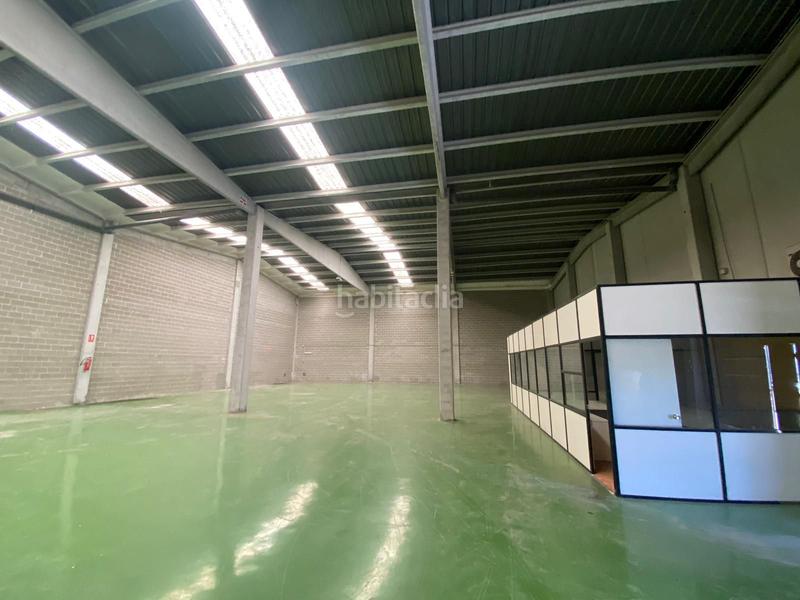 Foto a7562bc5-5d40-487a-8ee6-ea7f458a3917. Miete fabrikhalle in Torreforta Tarragona