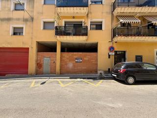 Local Comercial a Creixell. En venta local comercial en creixell