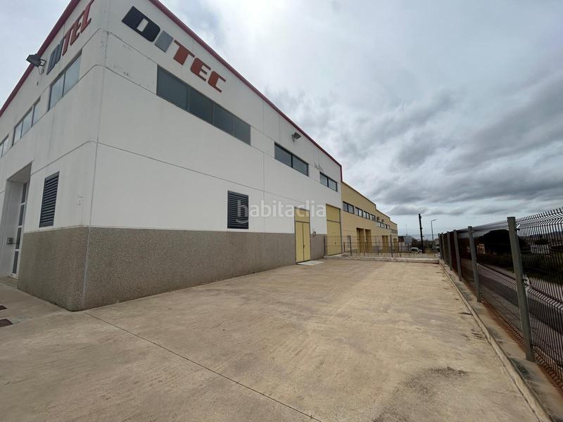 Foto 5676d792-a05a-4fef-a7b8-f81c82604d3d. Miete fabrikhalle in Llorenç del Penedès