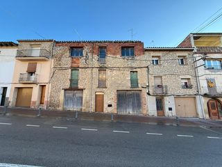 Country house  Camino tarragona. Casa de pueblo en vinaixa  tarragona