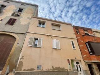 Masía en Espluga de Francolí (L´). Cesion de remate casa con patio en lespluga de francolí