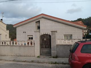 Chalet en Canyelles. Oportunidad de inversión  chalet en canyelles barcelona