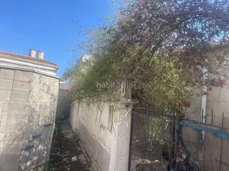 Foto c7b37dfe-aeab-4f57-bbcb-59d4463bd88c. Casa amb aparcament a Deltebre