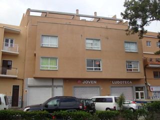 Appartamento in Santa Úrsula Pueblo. Vivienda alquilada  oportunidad de inversión en santa úrsula ten