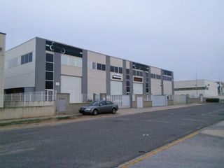 Miete Fabrikhalle in Constantí. Nave industrial en alquiler en constantí polígono bélgica  esqui