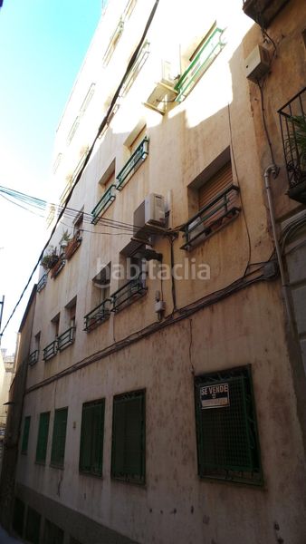 Foto f6ac3950-93bf-4a07-9177-007d4d015c30. Pis amb aparcament a Centre Tortosa