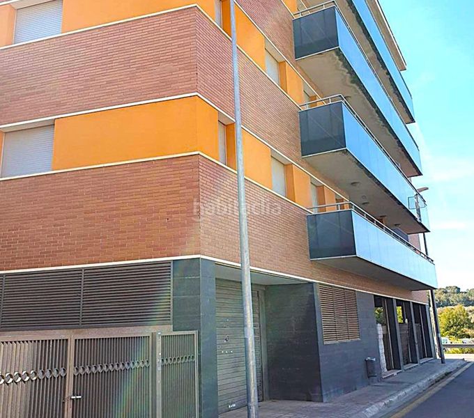 Foto 70f5aba3-b115-4391-af73-cbc178acee1d. Edifici a Centre Torredembarra