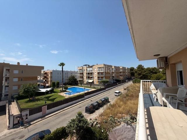 Foto a3a6180b-ef0d-4ab5-a69e-5c883411508a. Pis amb piscina a Sant Salvador Coma-ruga