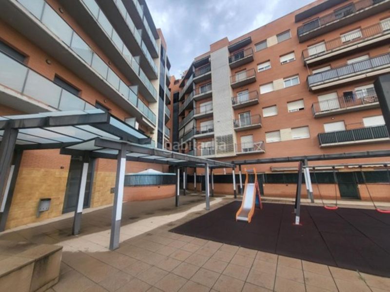 Foto f3e53495-928d-4388-8d54-cf45a0075178. Àtic amb piscina a Ponent Reus