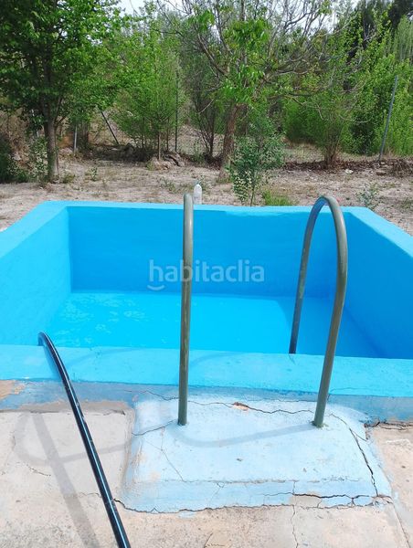 Foto f3973cab-7d9b-4471-b814-dac6b880e97b. Masia amb aparcament a Cocentaina