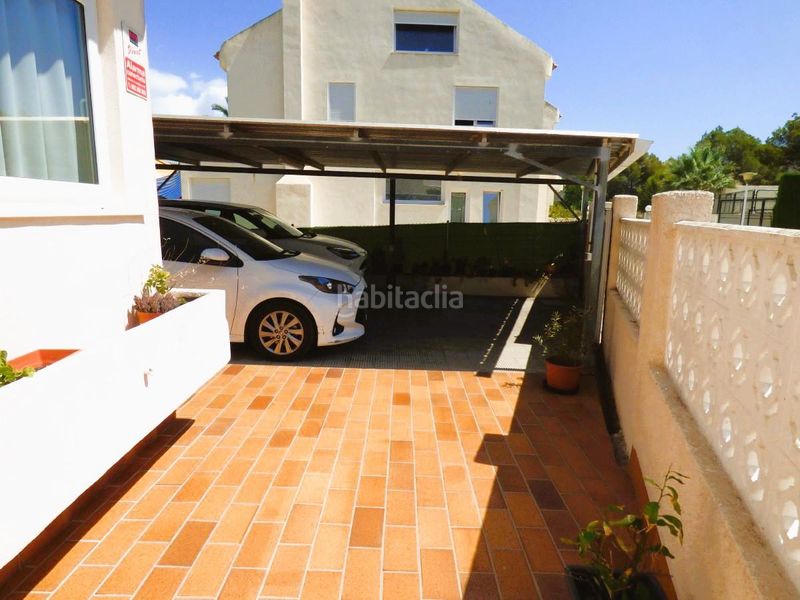 Foto 2bbc775d-e19b-49cd-95bb-2cb4d306822c. Casa adossada amb aparcament a Playa Levante Benidorm