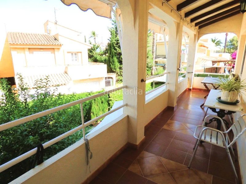 Foto cff3d90e-6d55-4e05-a58a-a6e47b5f2dd7. Casa adossada amb aparcament a Playa Levante Benidorm