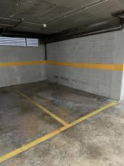 Aparcament cotxe a Avinguda de la verge de montserrat 54. Plaza de párking en venta