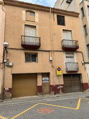 Casa adossada a Carrer del comte de sicart 23. Casa de pueblo en venta