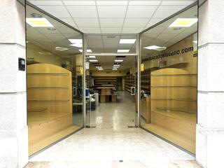 Local Comercial en Carrer de Francesc Pérez Dolç 23