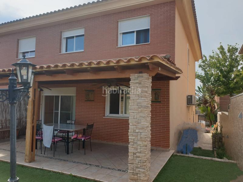 Foto af5f367a-463e-4c17-bf9b-9700350c3c6e. Casa adossada a carrer moscú 79 a Els Ametllers Cambrils