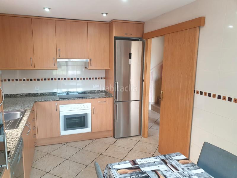 Foto b0c6d825-be43-4e12-9ebe-ff2fd044f6c1. Casa adossada a carrer moscú 79 a Els Ametllers Cambrils