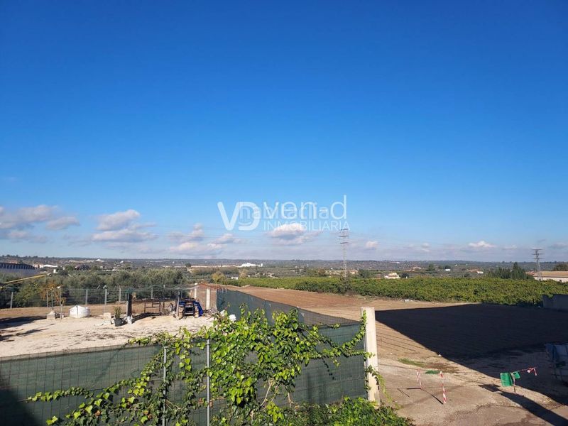 Foto b978e26b-03e4-415b-b063-f2650a422af0. Finca rústica a avenida españa 13 a Enguera