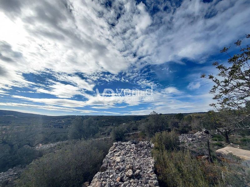 Foto 79d62510-38b5-4e1d-a826-249ab01a0739. Finca rústica a poligono 21 207 a Enguera