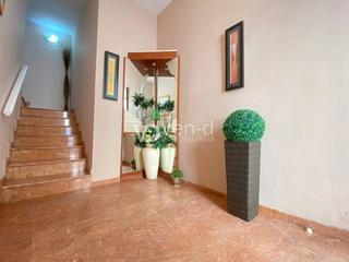 House in Mayor 51. Casa con terraza y garaje