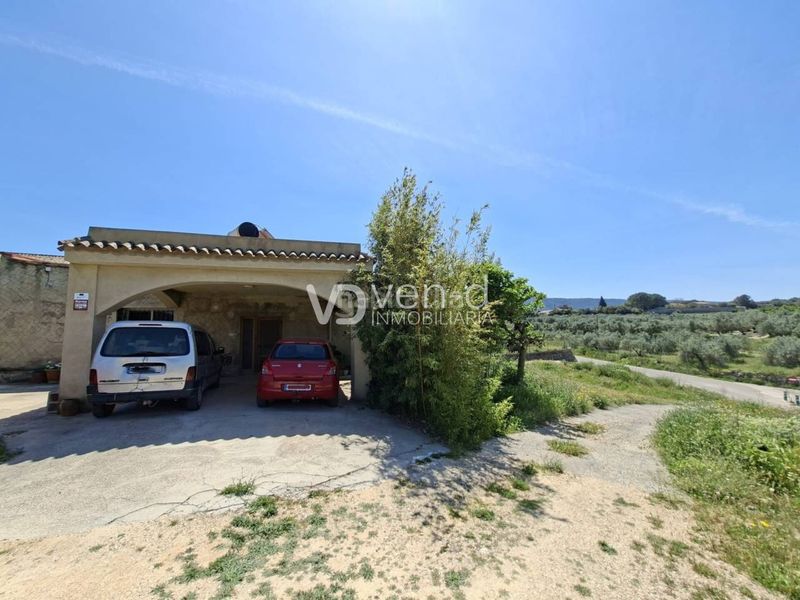 Foto 457c9fbc-2a69-4ab9-8cf7-a9db569a9c63. Masia a poligono 7 107 a Enguera