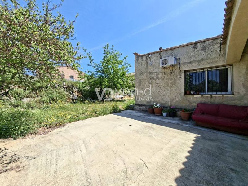 Foto bbe8b9e4-ed76-4aec-81f6-b2b30b6bc5b0. Masia a poligono 7 107 a Enguera