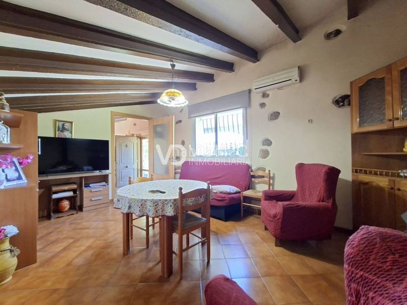 Foto e5b8b829-2139-4dbe-95a0-54410a102ec1. Masia a poligono 7 107 a Enguera