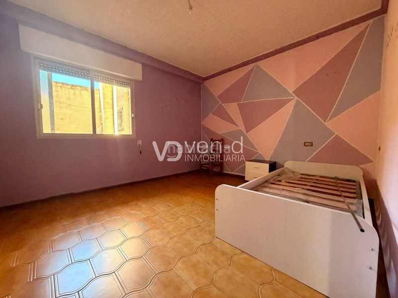 Foto 6871e3f3-4968-4679-a11a-857c9cba9f3e. Pis a calle antonio machado 2 a Enguera