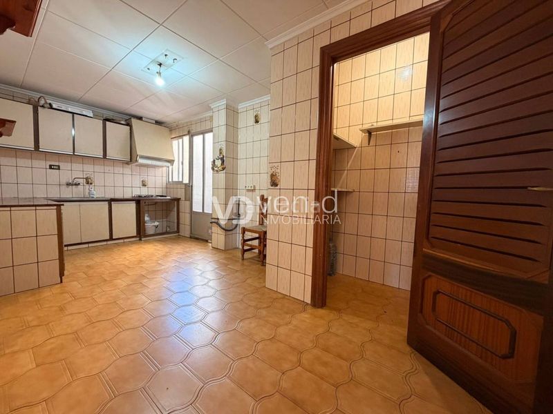 Foto c59790ea-4d6a-41e2-bf28-0186cdf511ce. Pis a calle antonio machado 2 a Enguera