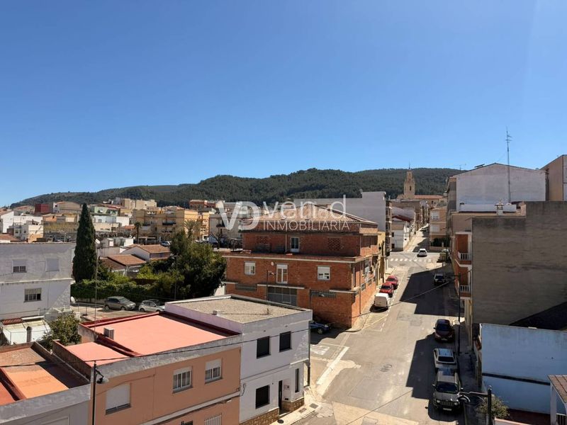 Foto d02d5446-c850-4dd6-92e0-f035af784e5f. Pis a calle antonio machado 2 a Enguera