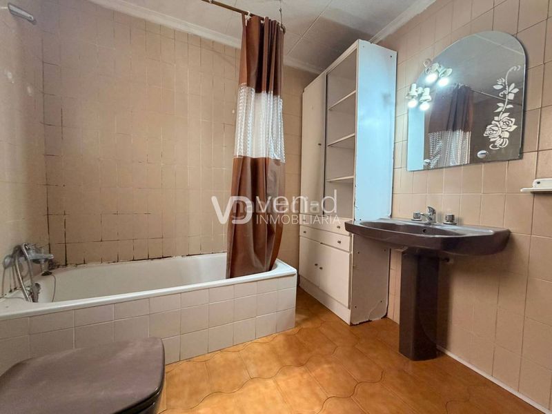 Foto e639590b-7a9f-4c70-990b-ee9466959bba. Pis a calle antonio machado 2 a Enguera