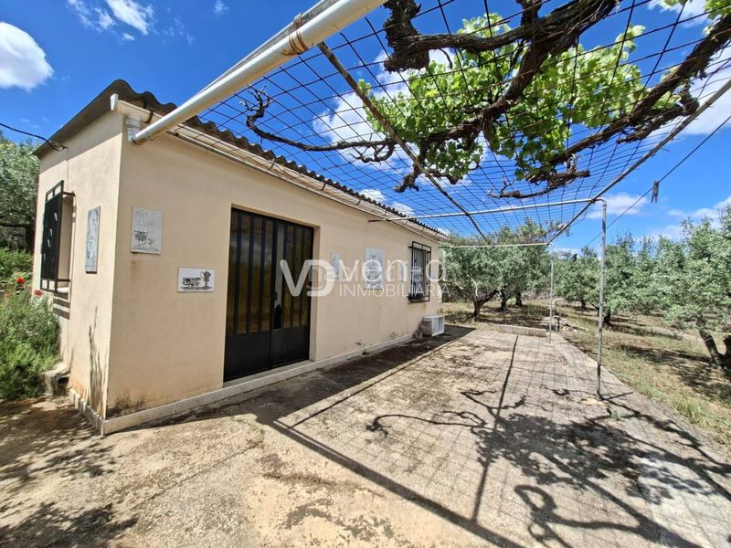 Foto 3acacdc0-29b3-46c4-89e3-2b71419c7391. Casa a poligono 7 64 a Enguera