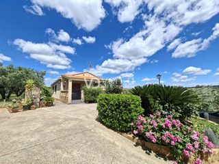 Maison à Poligono 7 64. Chalet cerca de enguera