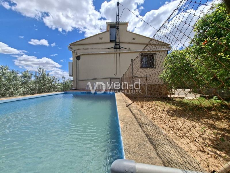 Foto e6f45329-e75c-46b4-9f5d-3a432682ac87. Casa a poligono 7 64 a Enguera