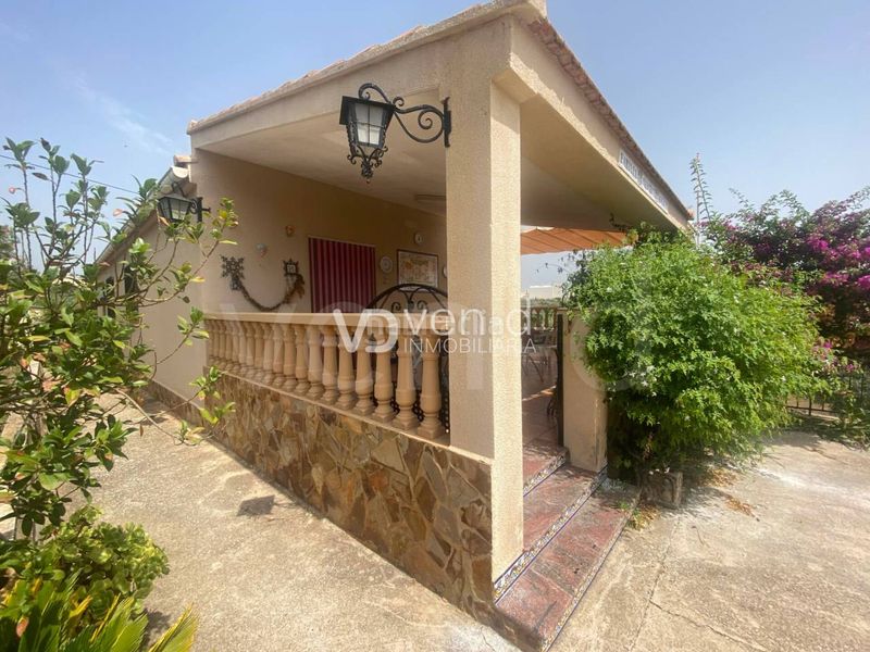 Foto a30cd0c9-8a6e-4fe4-b9fb-1de275525840. Casa chalet en Enguera